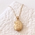 Colar Relicário Oval com Corações Banhado em Ouro 18K - SEMIJOIA - Use Miaa | Loja Online de Acessórios Femininos