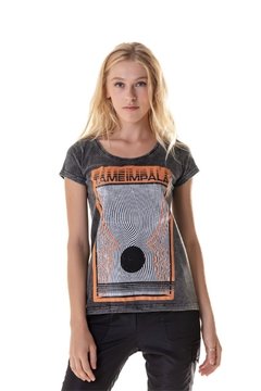 Camiseta Feminina Estonada Tame Impala (SALE)