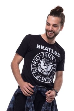 Camiseta Masculina Beatles Ramones