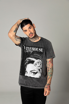 Camiseta Estonada Amy Winehouse - Masculina