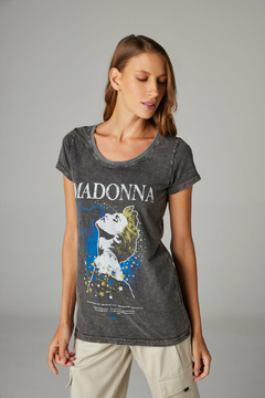 T-shirt Feminina Estonada Madonna True Blue