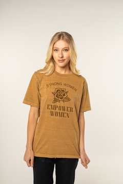 New T-shirt Feminina Estonada Colors Strong Women (SALE)