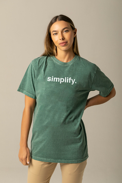 New T-Shirt Feminina Estonada Colors Simplify (SALE)