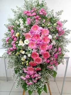 Coroa de Flores Nobres Luxo na internet