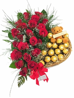 Coração com Rosas Vermelhas e chocolates