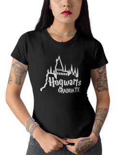 Camiseta Baby Look Hogwarts Graduate feminino preto - comprar online