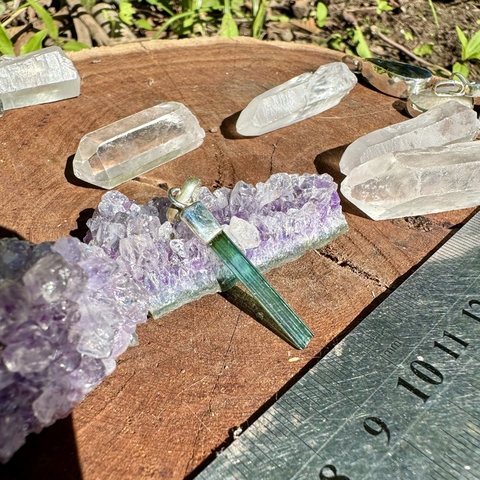 Dije de turmalina azul en plata 925