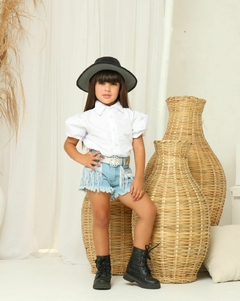 Conjunto infantil Boiadeira Ana Castela shorts + cinto + blusa na internet