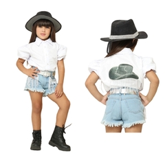 Conjunto infantil Boiadeira Ana Castela shorts + cinto + blusa