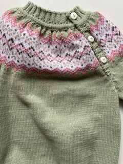 Sweater cedron con rosa - comprar online
