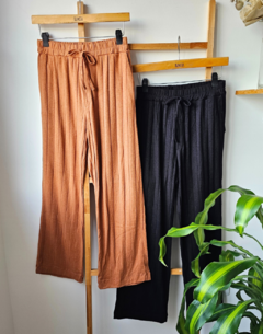 Pantalon Tostado en internet