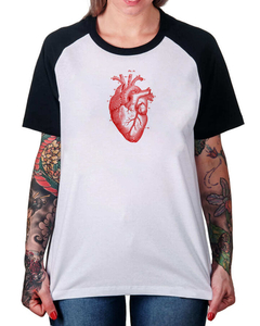 Camiseta Raglan Anatomia do Coração na internet