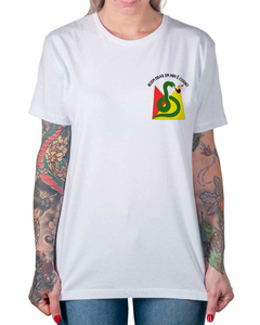 Camiseta A Cobra Vai Fumar na internet