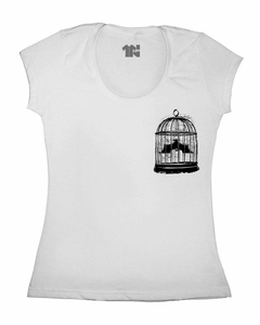 Camiseta Feminina Bat Cage de Bolso na internet