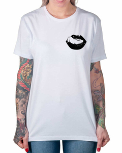 Camiseta Lambida de Bolso na internet