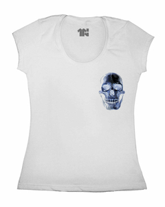 Camiseta Feminina Caveira Negativa de Bolso na internet