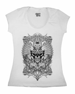 Camiseta Feminina Caveira Samurai na internet