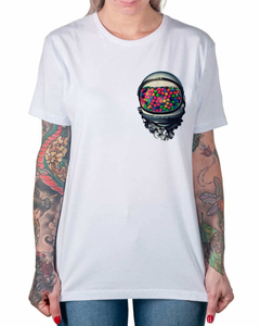 Camiseta Chiclete Espacial de Bolso na internet