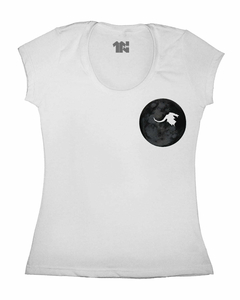 Camiseta Feminina Dragão da Lua de Bolso na internet