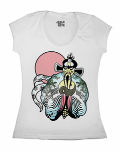 Camiseta Feminina Fu Manchu na internet