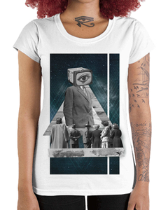 Camiseta Feminina Deus Marketing - comprar online