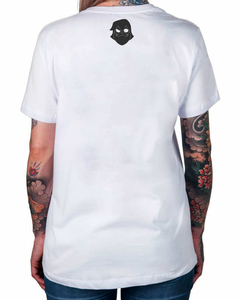 Camiseta Caveira 3D de Bolso - loja online