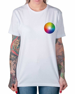 Camiseta Roda de Cores de Bolso na internet