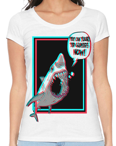 Camiseta Feminina Tubarão 3D
