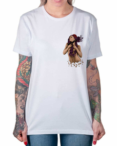 Camiseta Virgem Perigosa de Bolso - comprar online