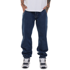 Calça DC Jeans Worker Oversize Blue. Confeccionada em 100% algodão. Etiqueta "DC" no bolso traseiro. Cordão interno de ajuste. Jeans blue.