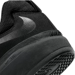 Tênis Nike SB Ishod Triple Black na internet