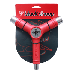 Chave Y multiuso da marca Black Sheep. Modelo com diversas funcionalidades e tamanhos de chaves para atender às mais variadas situações. Com 3 aberturas canhão com tamanhos diferentes e abertura cossinete na parte central, essa chave faz parte do kit bási