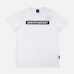 Camiseta Independent Bar Logo White. Confeccionada 100% algodão. Gola careca.