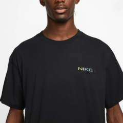 Camiseta Nike SB Apple Pigeon Black na internet
