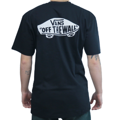 Camiseta da marca skate Vans OTW Classic Pocket Black. Confeccionada em 100% algodão. Mangas curtas.