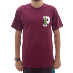 Camiseta da marca de skate Primitive confeccionada em 100% algodão com estampa frontal em silk localizado ao lado esquerdo do peito.