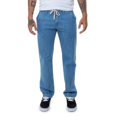 Calça DC Jeans corepant Dark Blue. Modelagem oversized. Five pockets. Confeccionada em 100% algodão. Bordado "DC" shoes no bolso traseiros. Fechamento em zíper e botão.