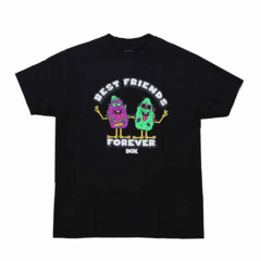 Camiseta da marca de skate Dgk Buds Tee Preto. Confeccionada em 100% Algodão. Possuí gola careca. Mangas curtas.