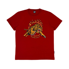 Camiseta Santa Cruz Salba Tiger Red. Confeccionada em 100% algodão. Possuí gola careca. Camiseta de manga curta.