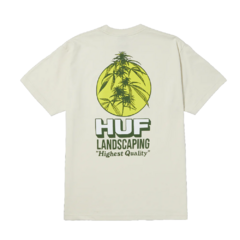 Camiseta Huf Landscaping Off-White. Confeccionada em 100% algodão. Etiqueta personalizada HUF. Estampa no peito esquerdo. Estampa nas costas. Manga curta.