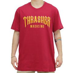 Camiseta Thrasher Low Logo Red. Confeccionada em 100% algodão. Possuí gola careca. Estampa em silk centralizada, na frente à altura do peito.