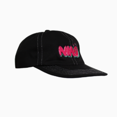 Boné Tesla 6Panel Logo Nin9 Rosa. Confeccionado em 100% algodão. Tamanho único. Ajustável no snapback. Aba reta.