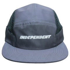 Boné 5 Panel Trucker da marca de skate Independent, confeccionado em 100% poliéster. Possuí logo "Independent" em silk emborrachado na parte frontal.
