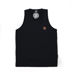 Camiseta Regata Santa Cruz Dot Chest Black. Confeccionada em 100% algodão. Possui gola careca. Pequena estampa na altura do peito esquerdo.