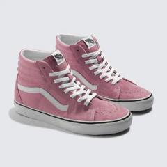 Tênis Vans SK8-Hi Foxglove. Tênis de cano alto com icônica Sidestripe. 
Biqueiras reforçadas. Fechamento com cadarço. 