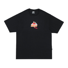 Camiseta da marca HIGH Macaw com estampa central, camiseta na cor preta