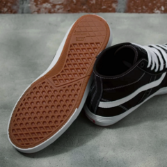 Tênis Vans Gilbert Crockett High Black/White - comprar online