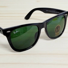 Óculos de Sol Wayfarer Armação Preto