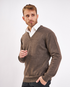 7100-M / Sweater Escote V Hombre en internet
