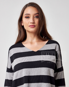 9058 / Sweater Rayado Cuello V - comprar online